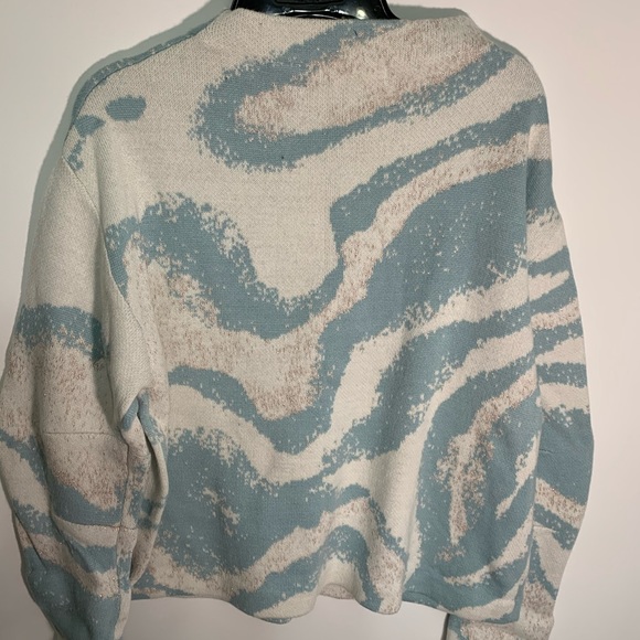 Blue and white and gold sweater - Picture 2 of 5